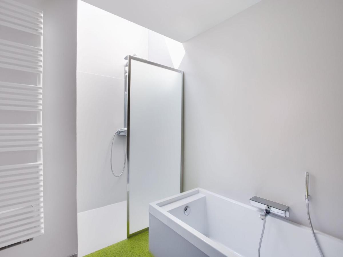 Modern Holiday Home In Scherpenheuvel With Infrared Sauna Extérieur photo